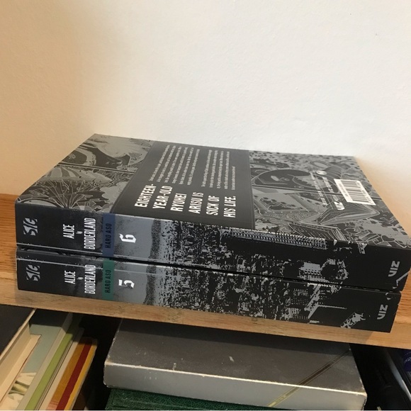 Alice in borderland manga volumes 5 & 6 - Picture 3 of 8